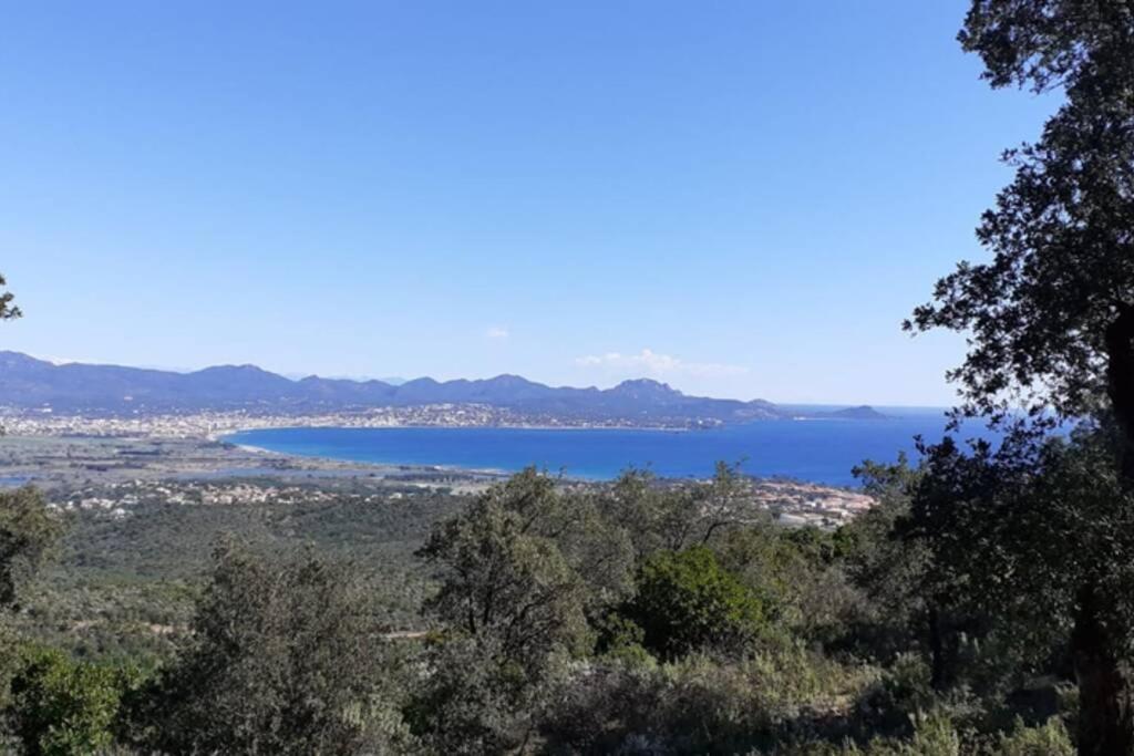 T2 Climatise A 5 Minutes A Pied De La Plage Avec Parking, Piscine Et Wifi Fréjus 外观 照片